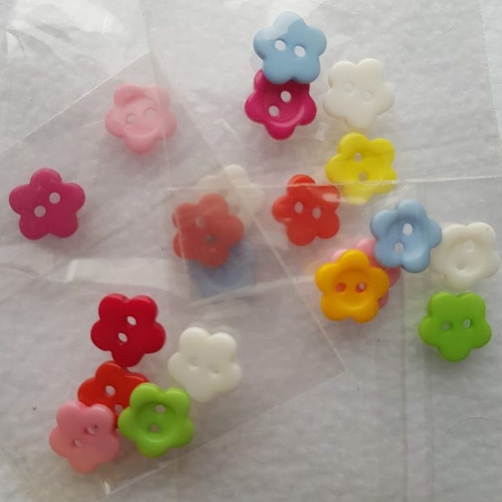 Bouton fleur résine à coudre- Lot de 5 - Mixte